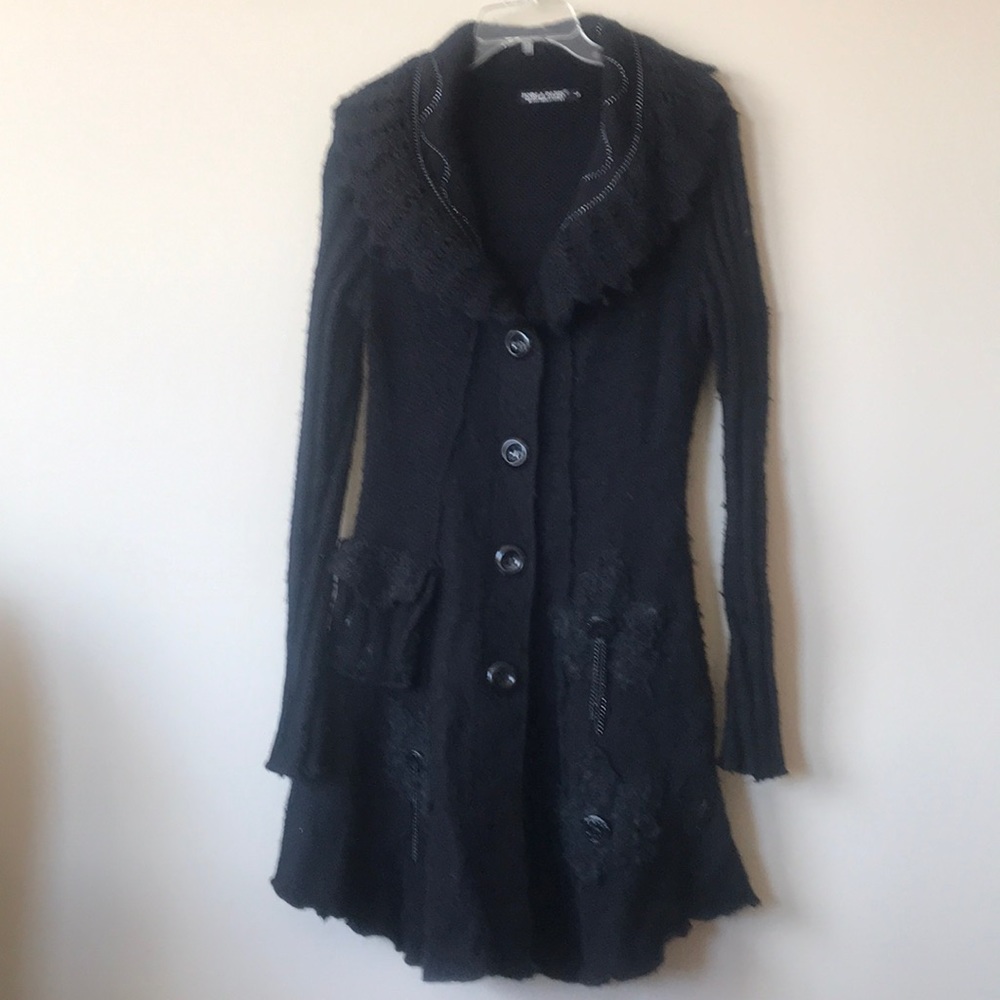 Sweater Funky Black button up